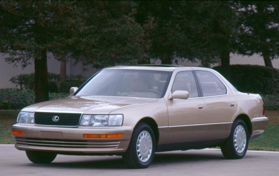  Lexus LS400 1990 года  (фото 8 из 8)